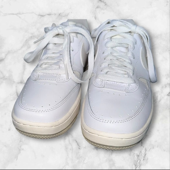 Nike WOMEN'S NIKE GAMMA FORCE SNEAKERS 6 ~ Gum White - Picture 2 of 7